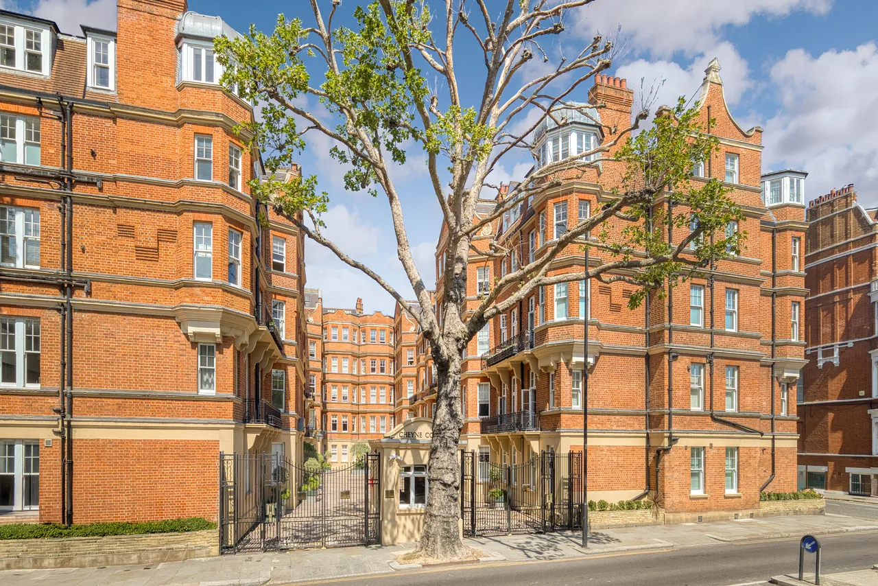 Cheyne Court, Chelsea, London, photo 2