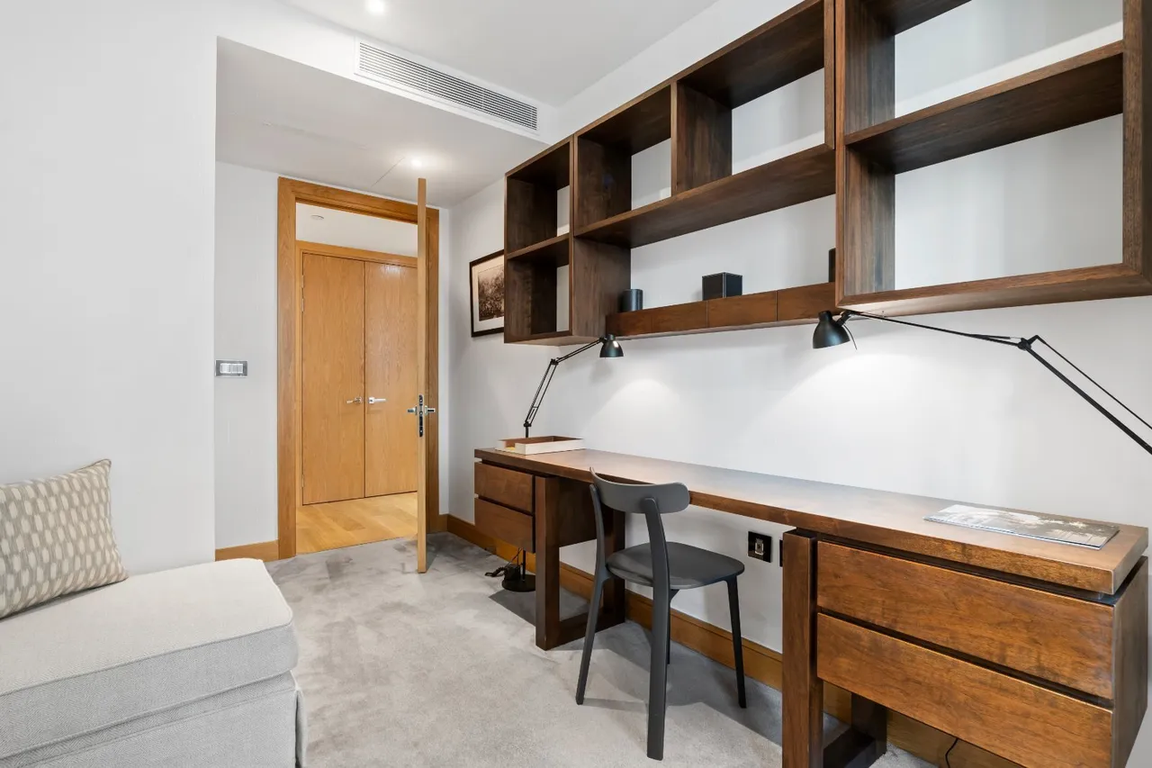 Horseferry Road, London, SW1P, photo 13