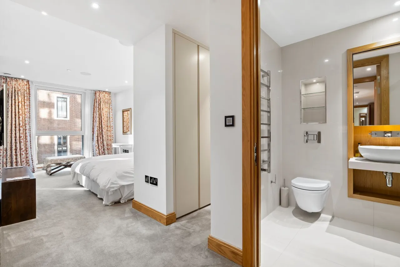 Horseferry Road, London, SW1P, photo 9