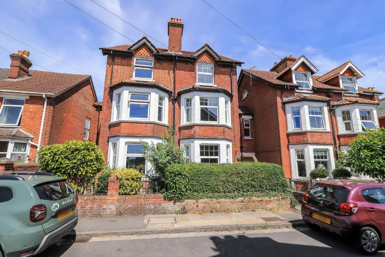 4 bed house for sale — Marlborough Road, Salisbury, Wiltshire, SP1 3TH