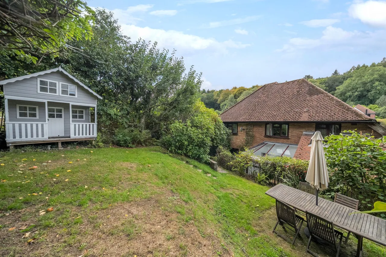 Marley Combe Road, Haslemere, GU27, photo 21