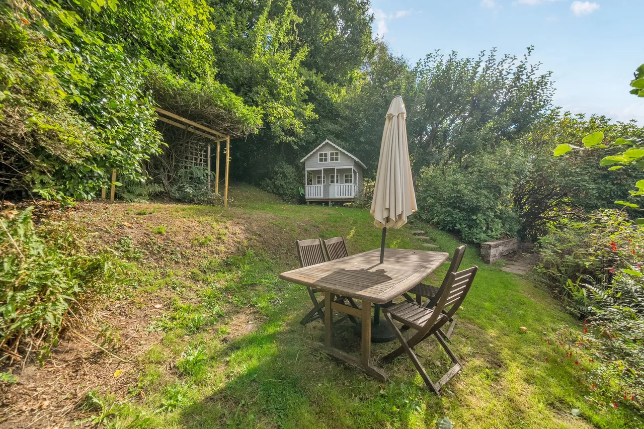 Marley Combe Road, Haslemere, GU27, photo 20