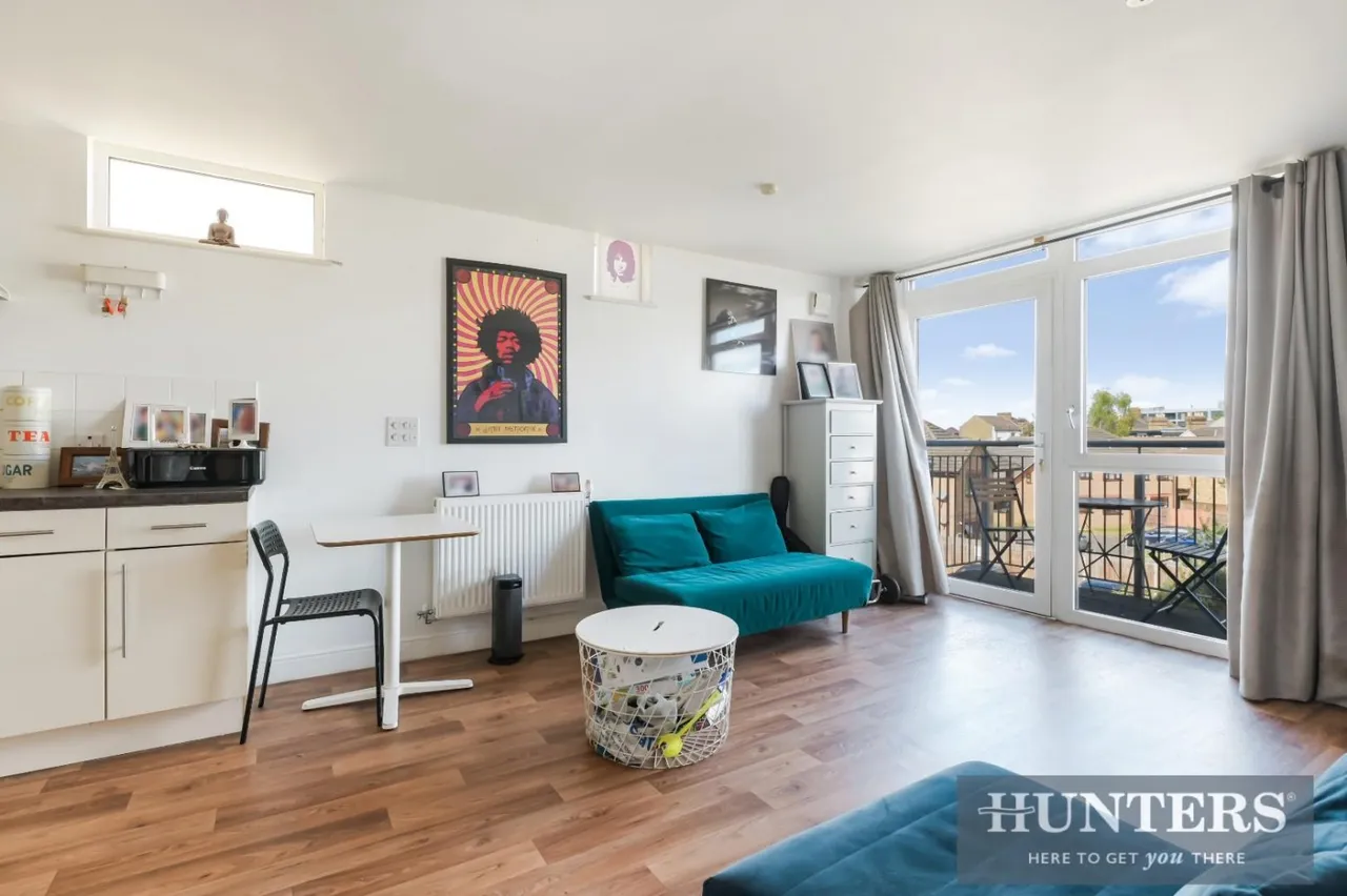 1 bed flat for sale, Brownell Place, London, W7