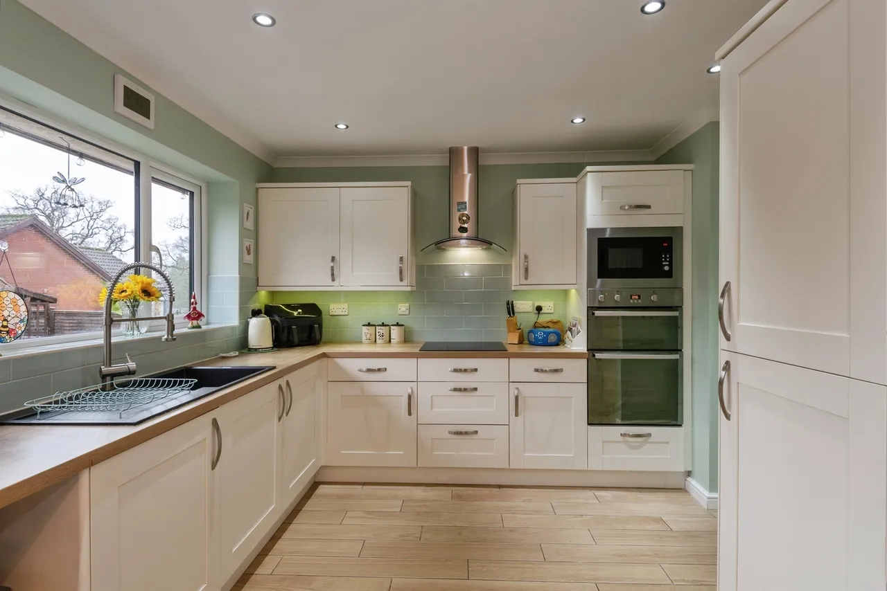 Ashley Rise, Ashley, EX16, photo 7