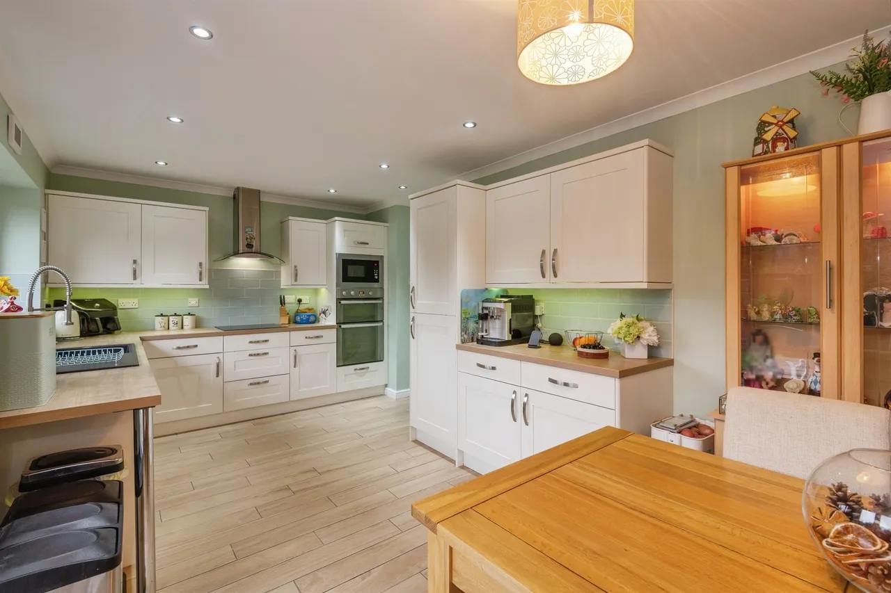 Ashley Rise, Ashley, EX16, photo 3