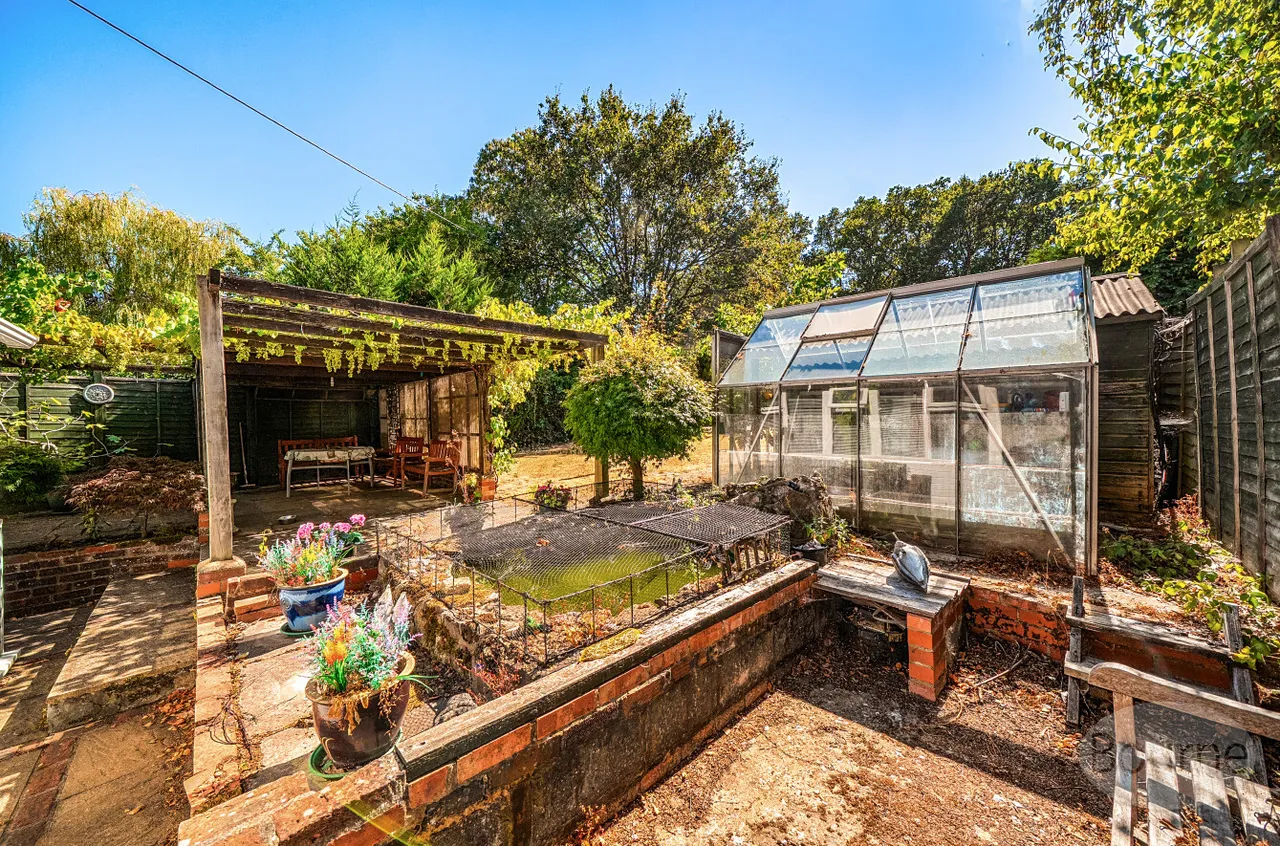 Sunnyhill, Witley, GU8, photo 13
