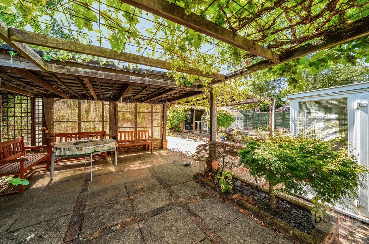 Sunnyhill, Witley, GU8, photo 8