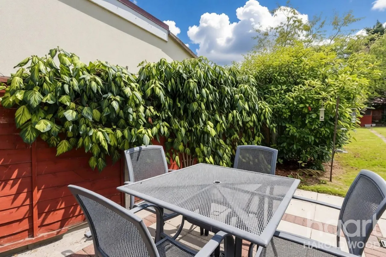 Arundel Road, Harold Wood, RM3, photo 15