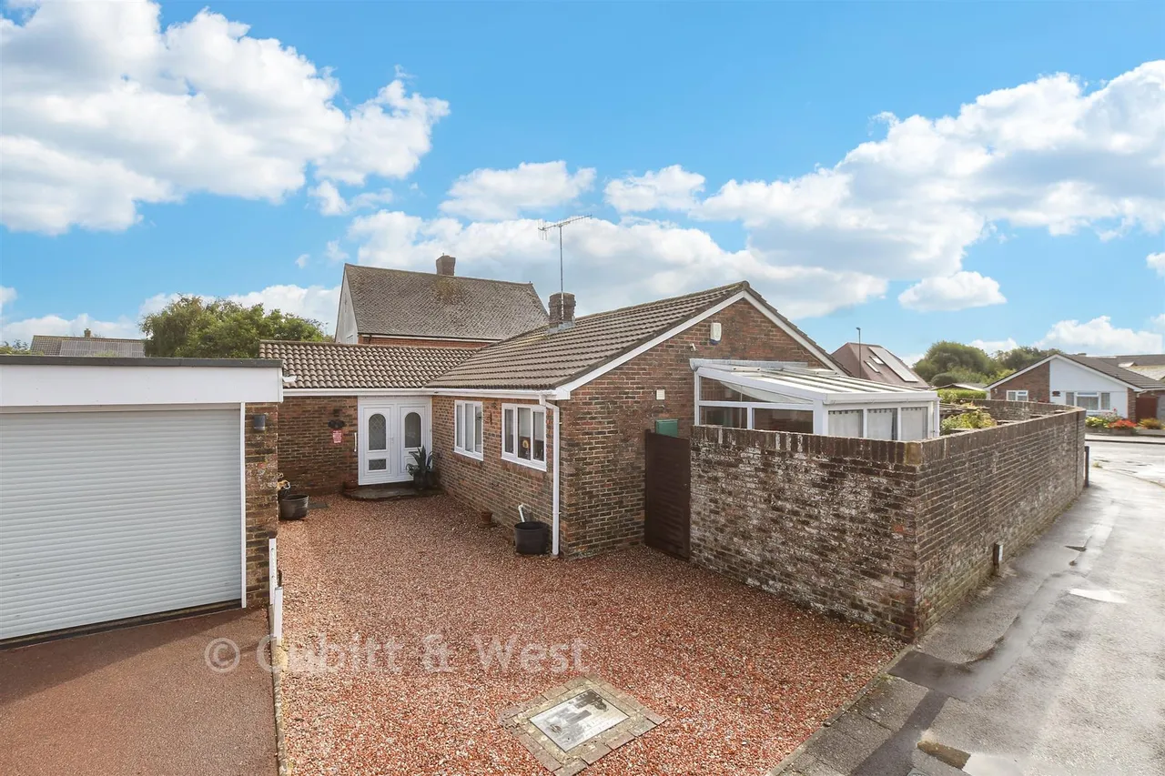 Lavinia Way, East Preston, BN16, photo 5
