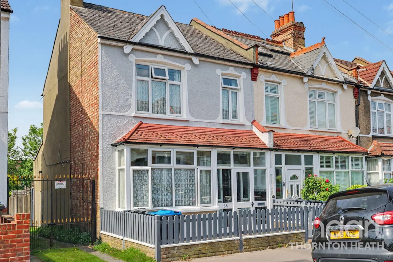 4 bed house for sale, Howberry Road, Thornton Heath, CR7