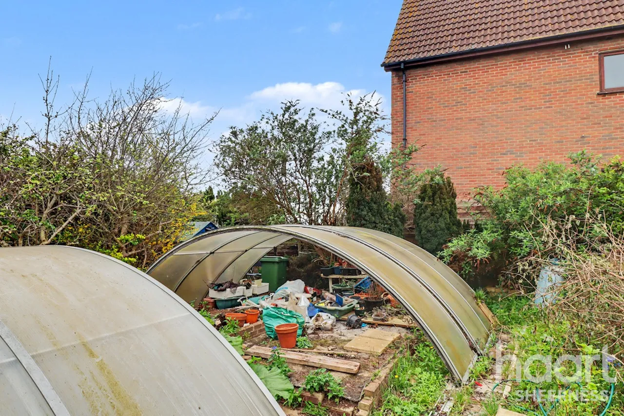 Queenborough Drive, ME12, photo 6