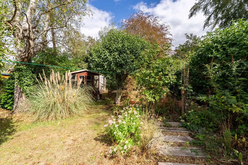 The Borough, Brockham, RH3, photo 11