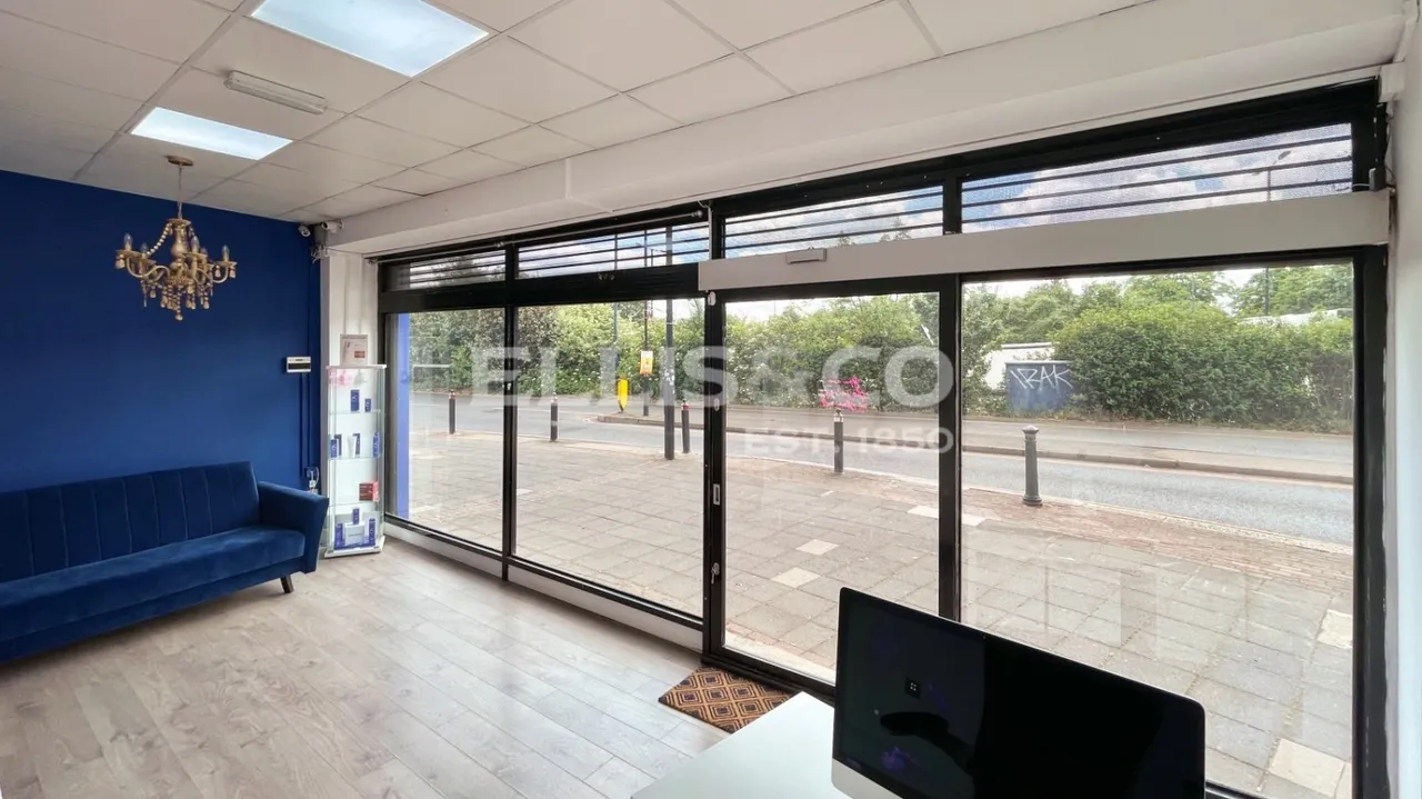 Medway Parade, Perivale, UB6, photo 4