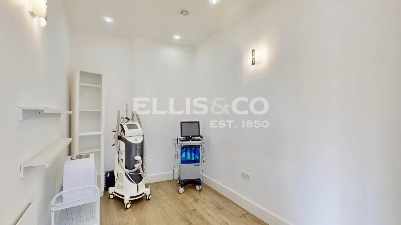 Medway Parade, Perivale, UB6, photo 9