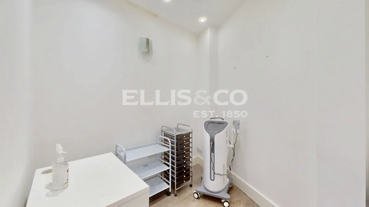 Medway Parade, Perivale, UB6, photo 11