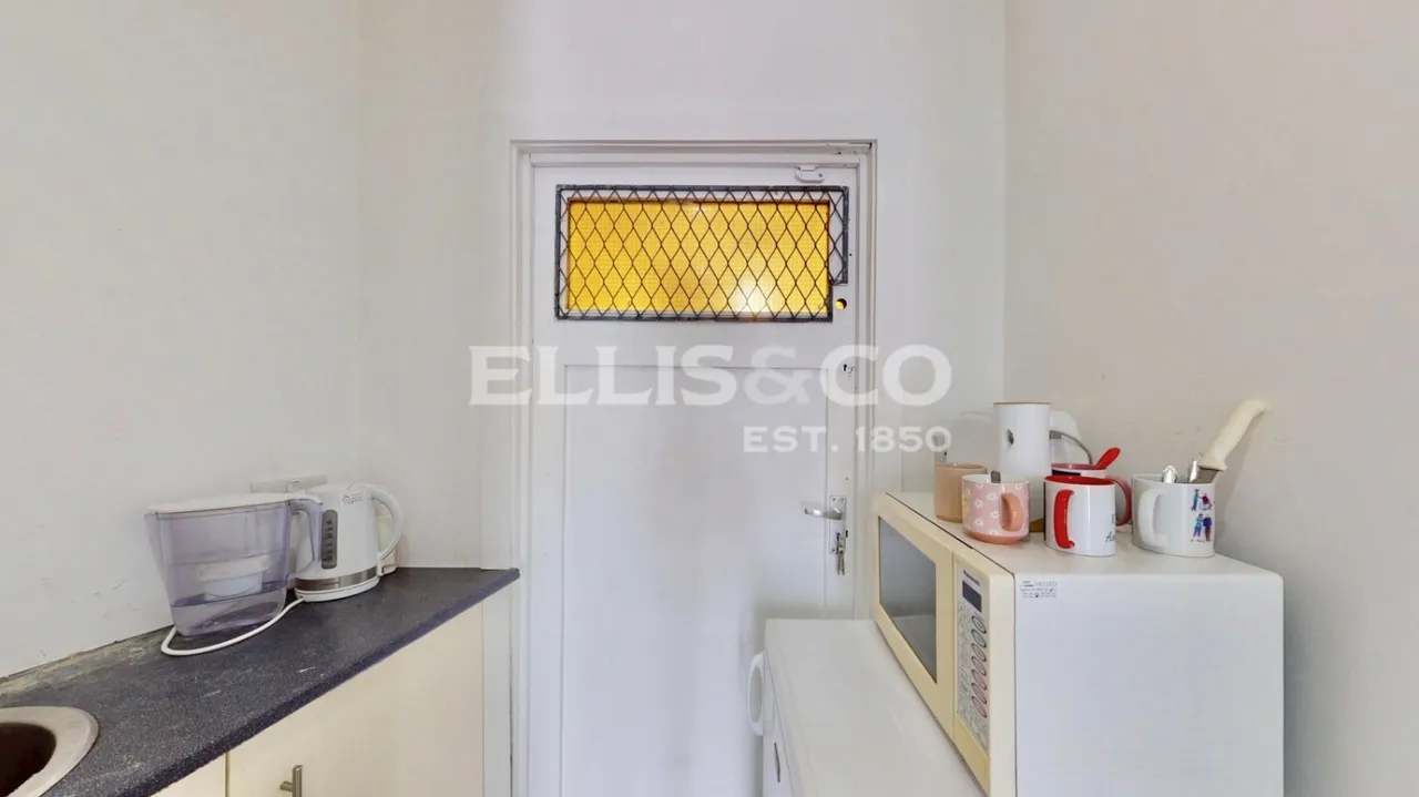 Medway Parade, Perivale, UB6, photo 18