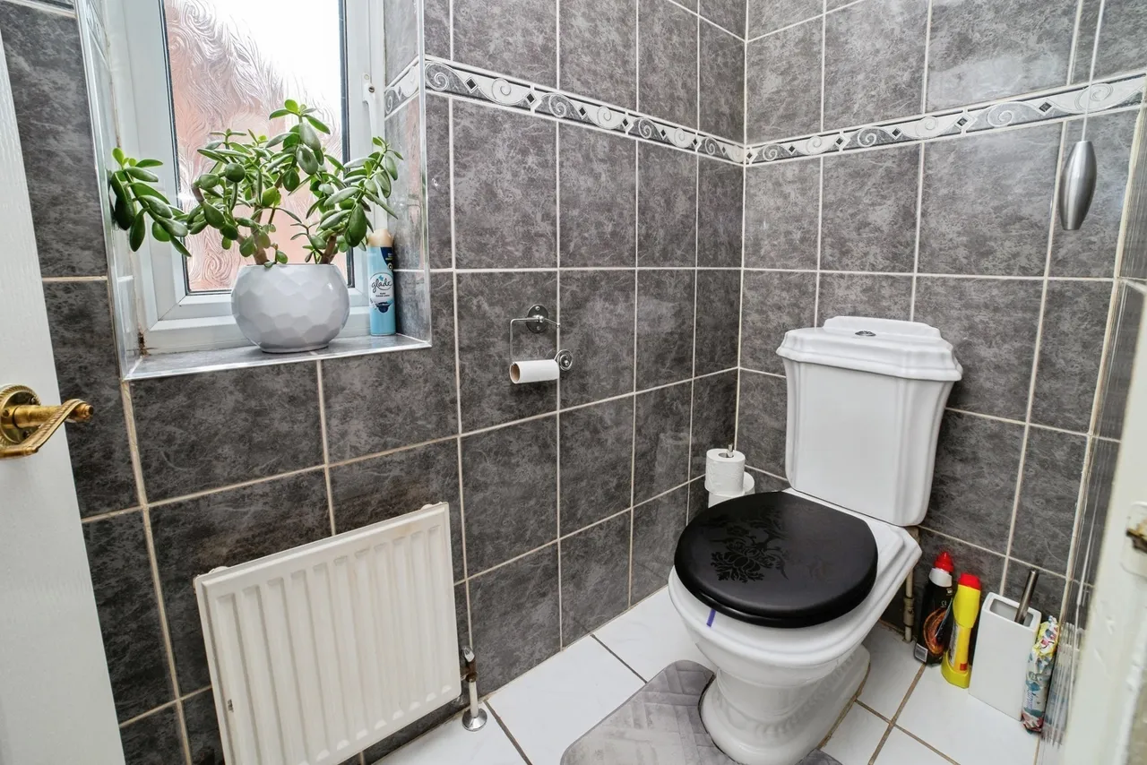 Chaucer Crescent, Sutton-in-Ashfield, Nottinghamshire, NG17, photo 15