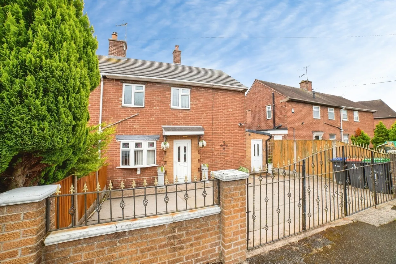 2 bed house for sale — Chaucer Crescent, Sutton-in-Ashfield, Nottinghamshire, NG17