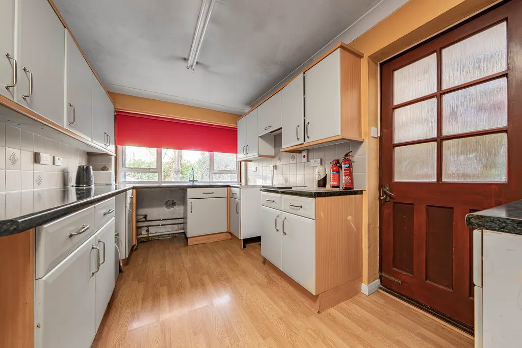 The Avenue, Cowley, UB8, photo 5
