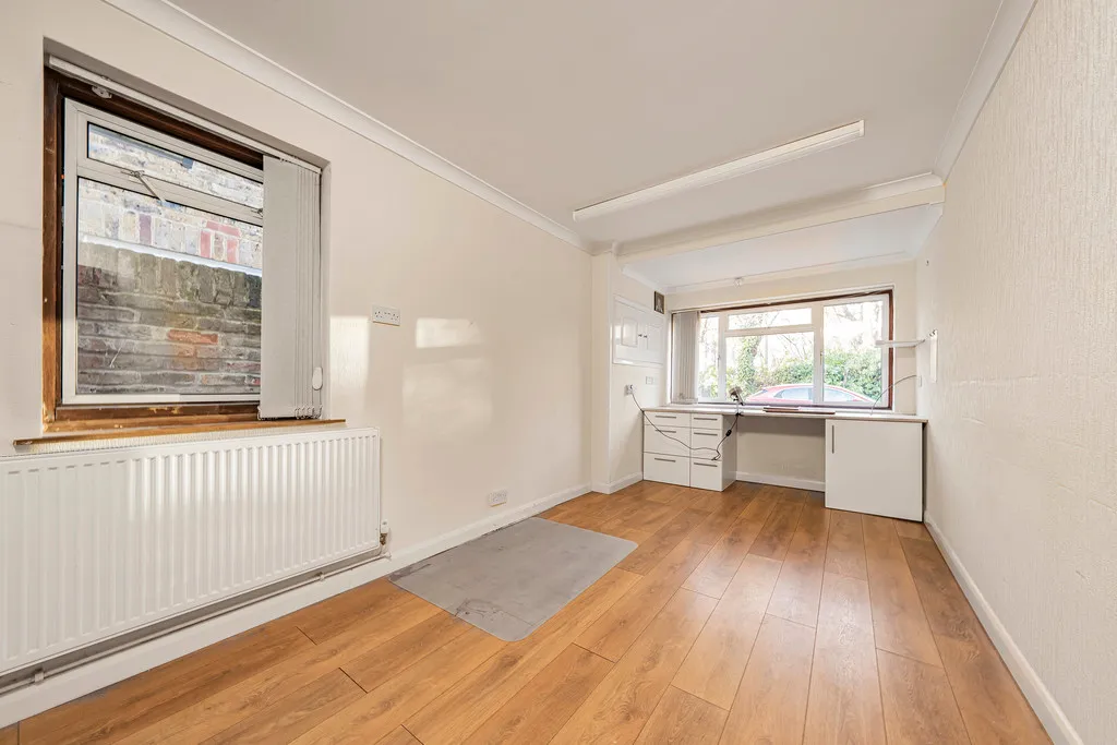 The Avenue, Cowley, UB8, photo 26