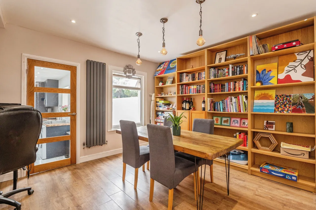 Park Lane, Hornchurch, RM11, photo 2