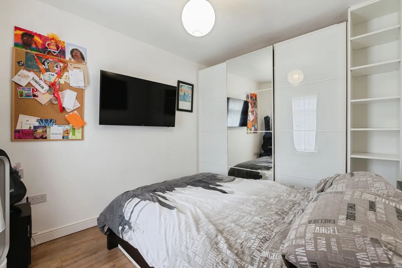 Park Lane, Hornchurch, RM11, photo 11