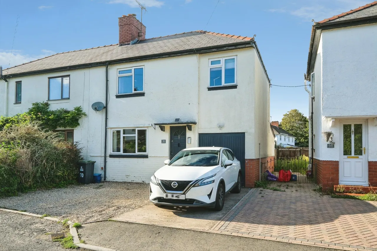 3 bed house for sale, Mill Street, Usk, NP15