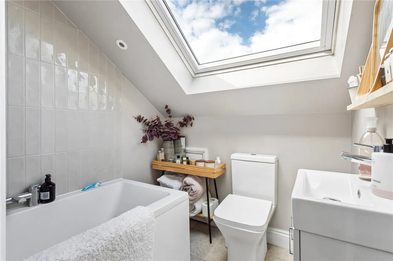Letchworth Street, London, SW17, photo 3