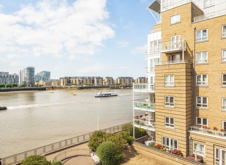 St. Davids Square, Canary Wharf, E14, photo 2