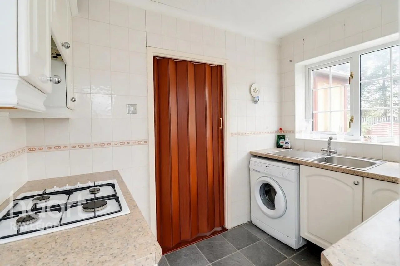 Ringwood Drive, Leigh-On-Sea, SS9, photo 6