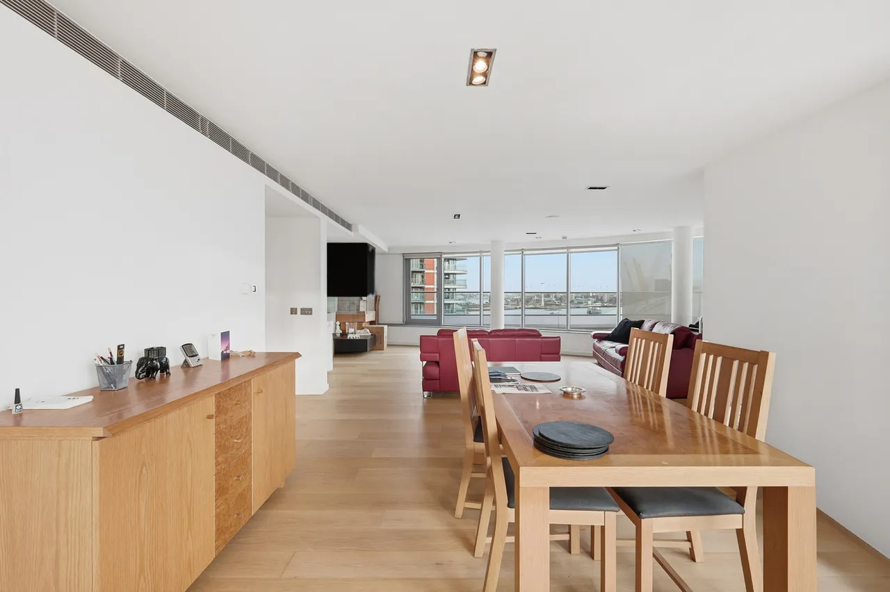 Block C, New Providence Wharf, E14, photo 6