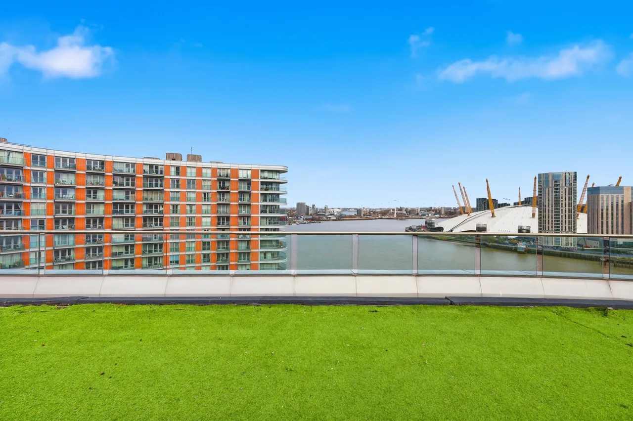 Block C, New Providence Wharf, E14, photo 4