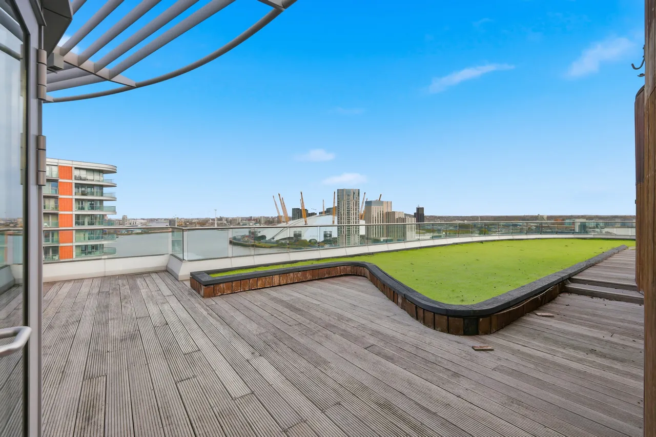 Block C, New Providence Wharf, E14, photo 18