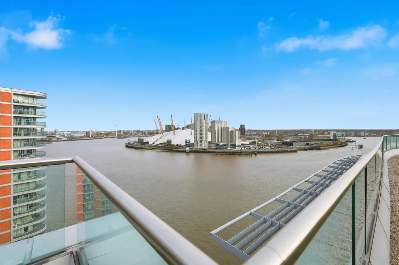 Block C, New Providence Wharf, E14, photo 5