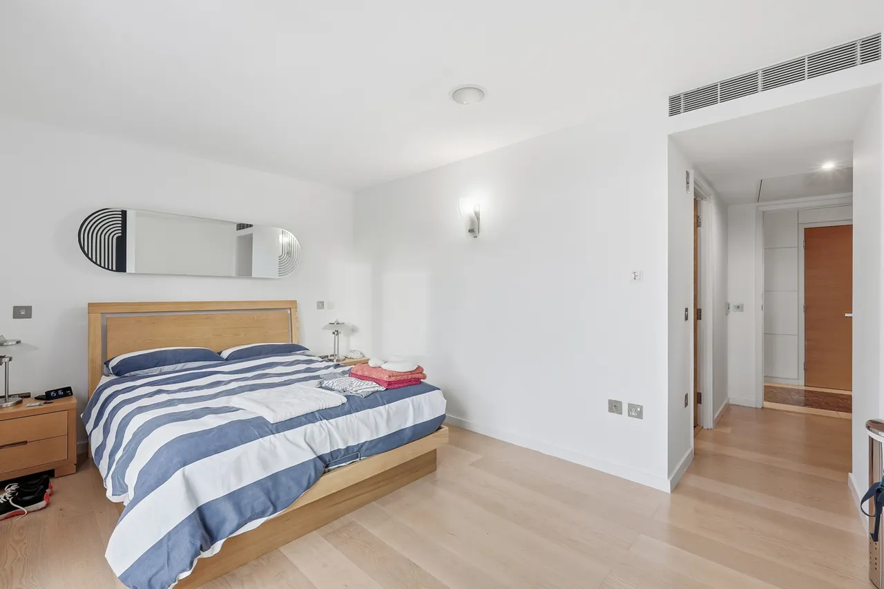 Block C, New Providence Wharf, E14, photo 19
