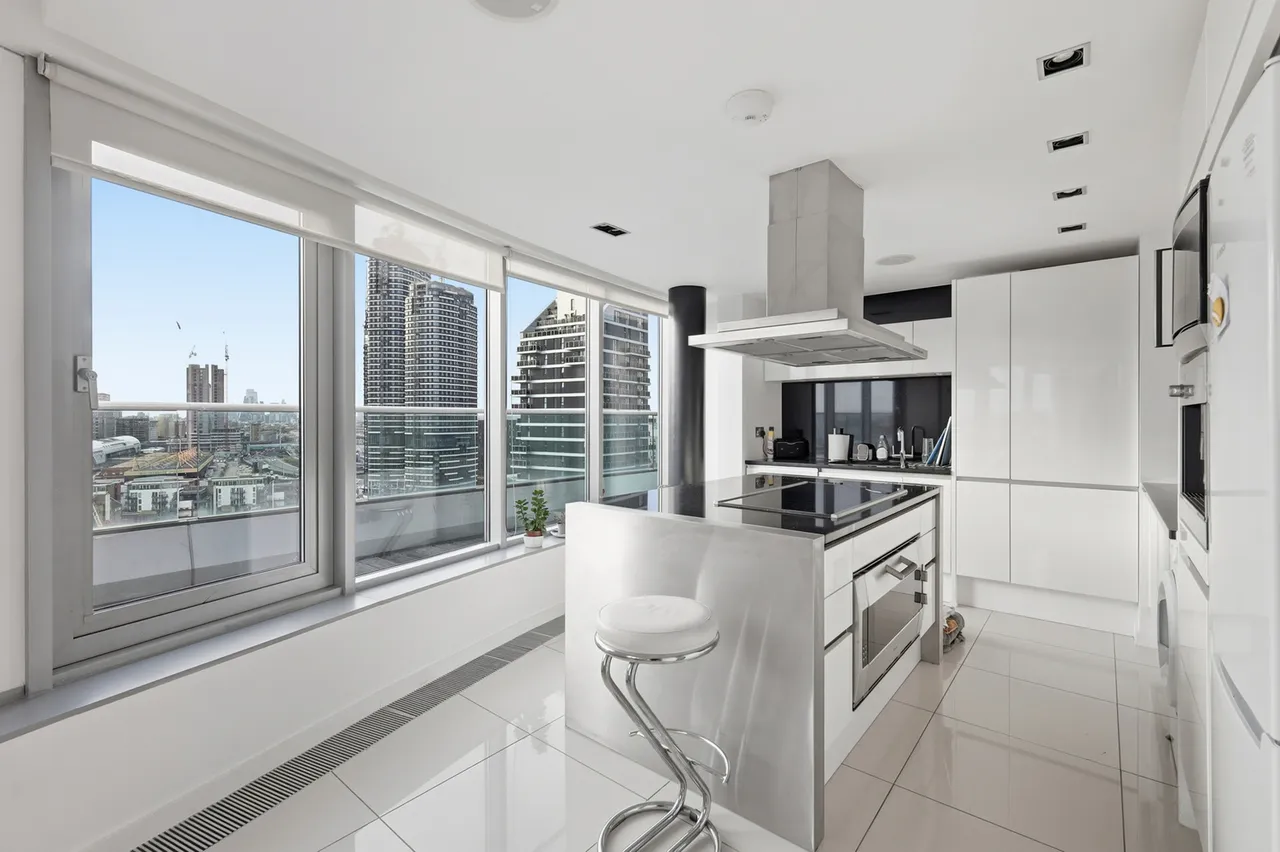Block C, New Providence Wharf, E14, photo 10
