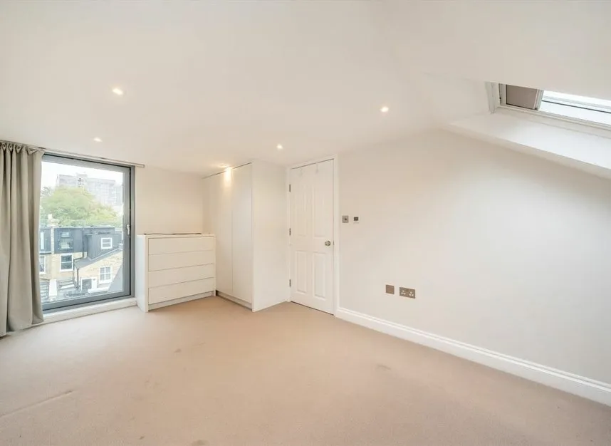 Kimberley Road, Clapham North, SW9, photo 10