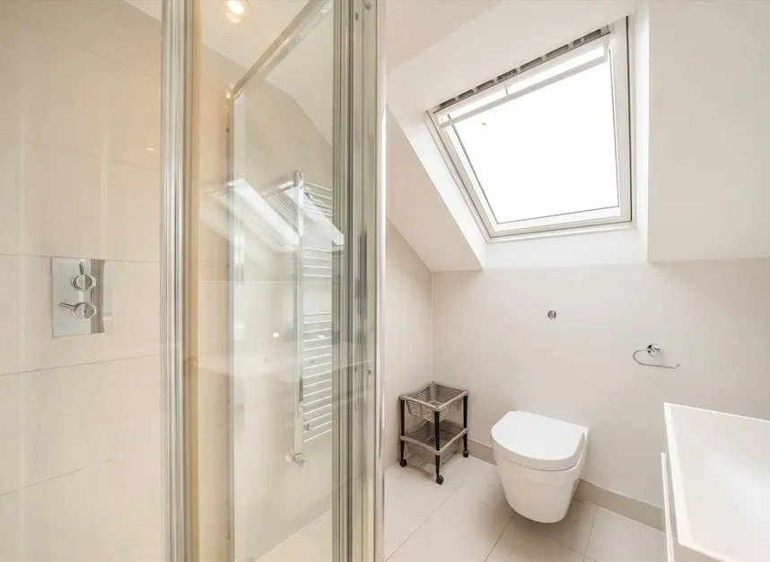 Kimberley Road, Clapham North, SW9, photo 11