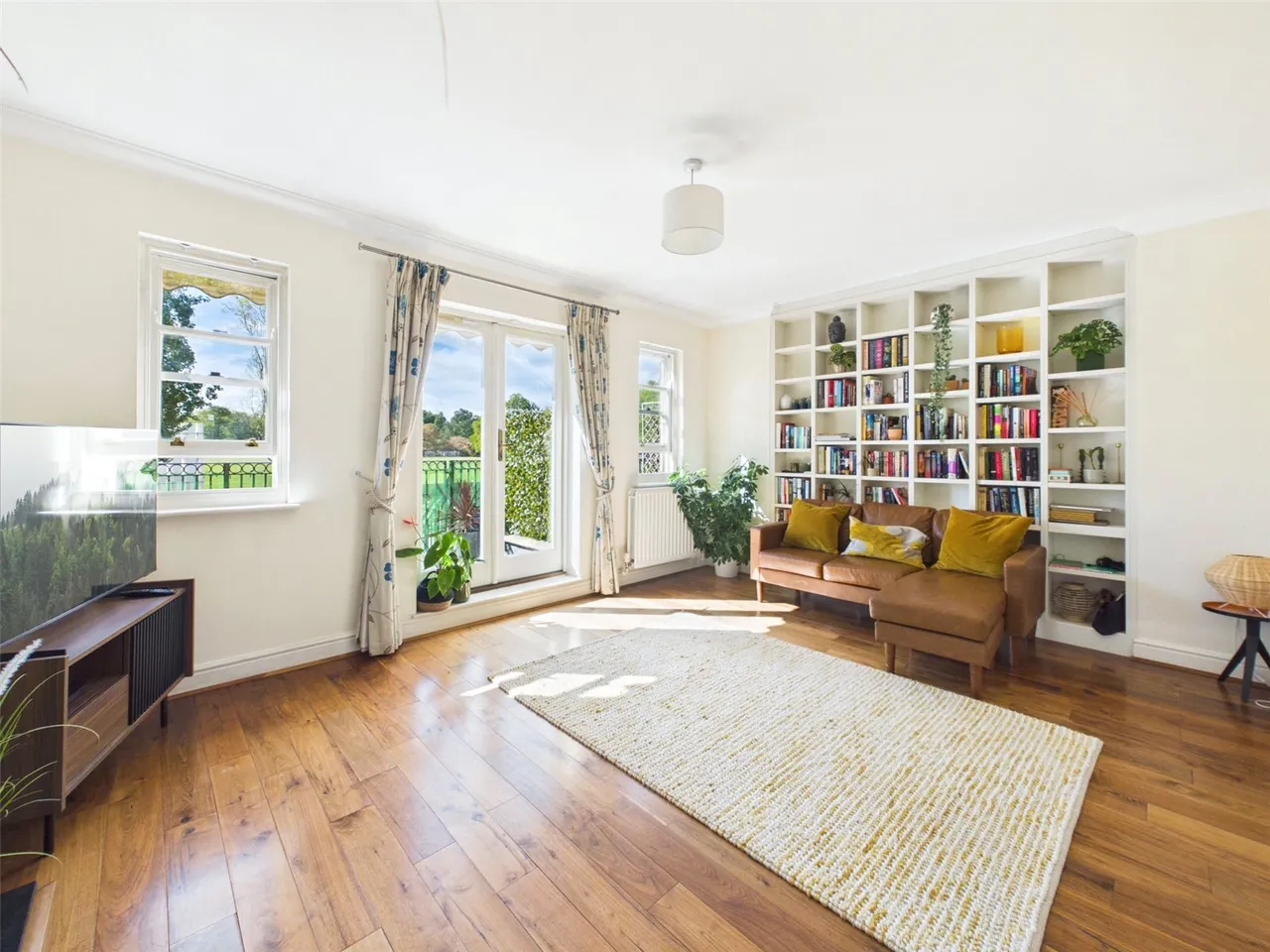 Admiralty Way, Teddington, TW11, photo 4