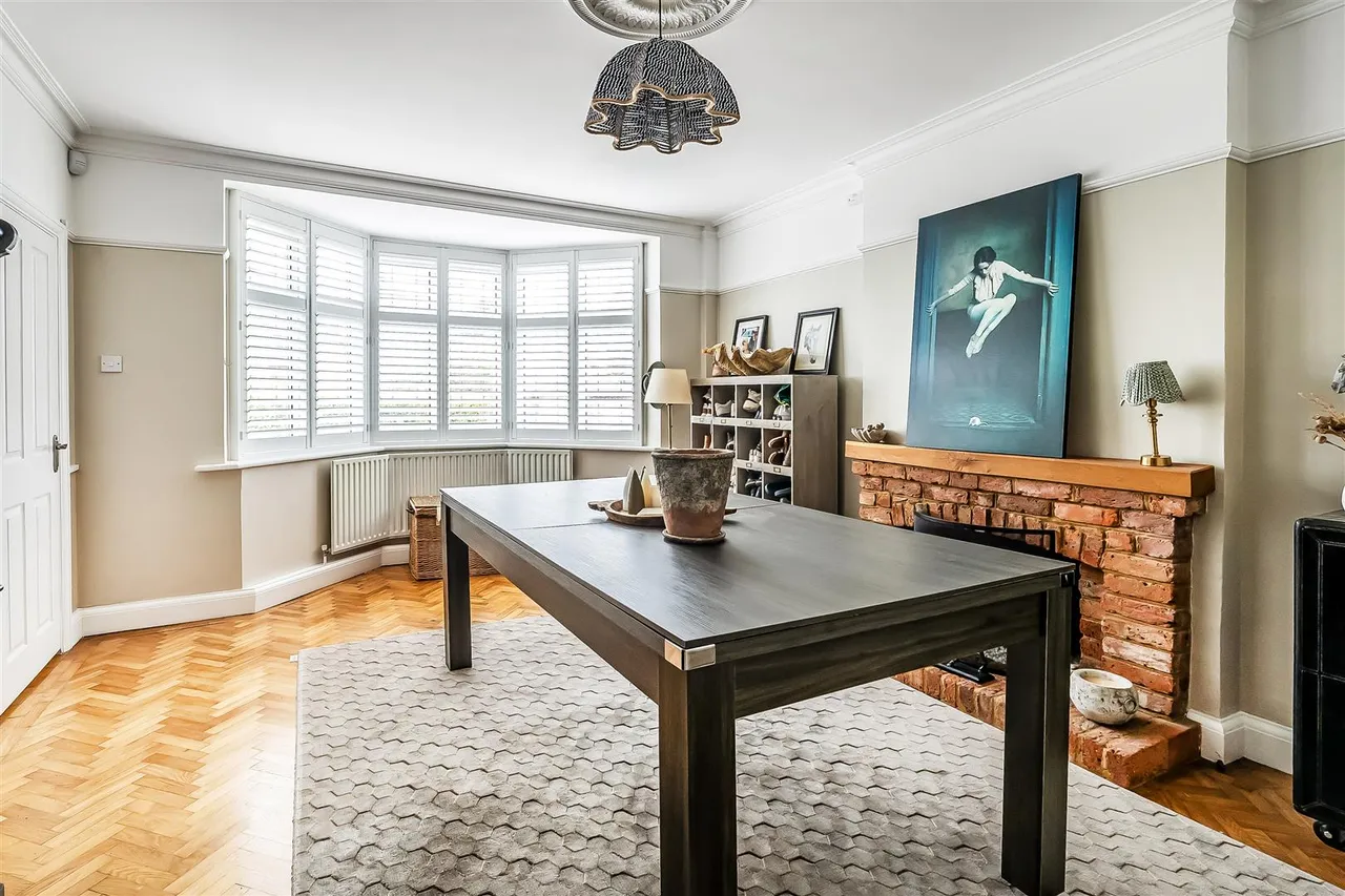 Gatesden Road, Fetcham, KT22, photo 5
