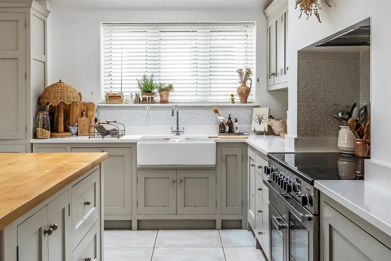 Gatesden Road, Fetcham, KT22, photo 10