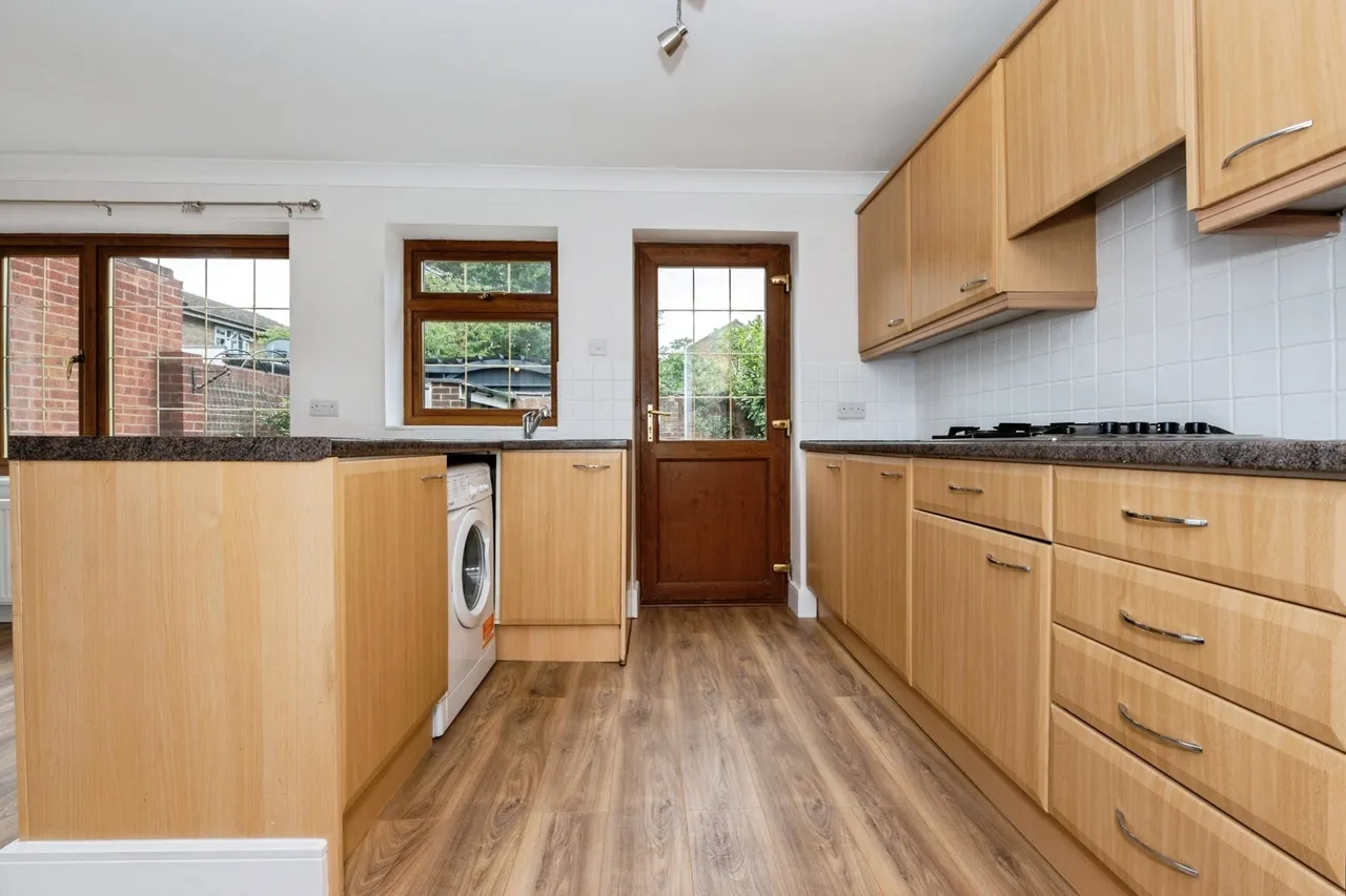 Albert Close, Grays, Essex, RM16, photo 9