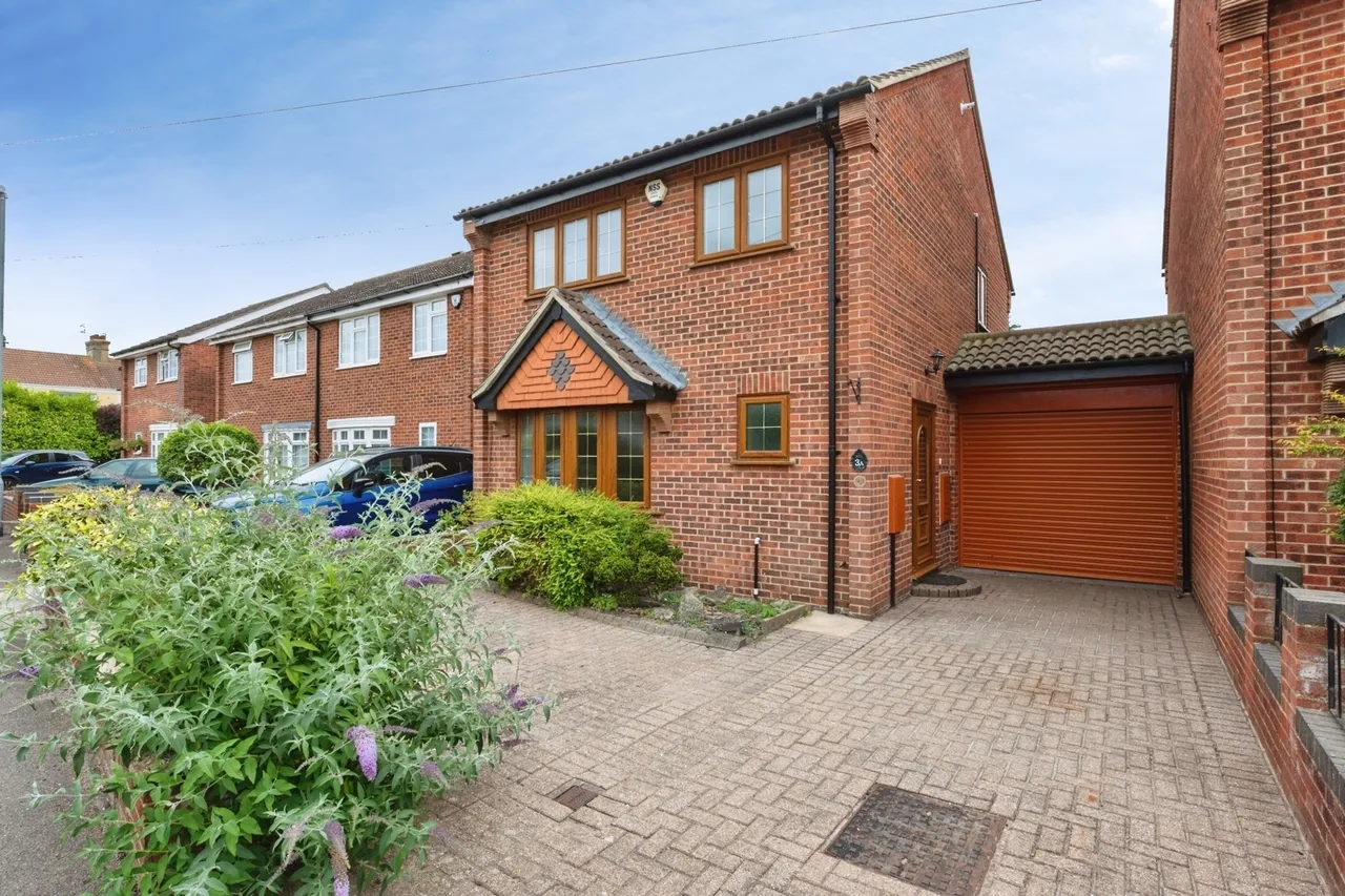 Albert Close, Grays, Essex, RM16, photo 18