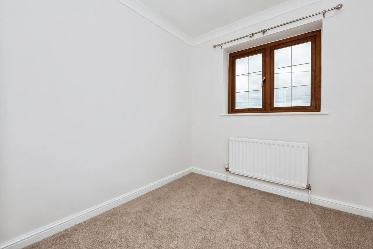 Albert Close, Grays, Essex, RM16, photo 15