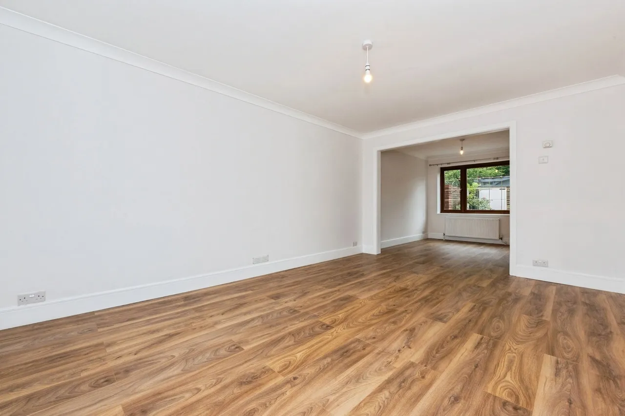 Albert Close, Grays, Essex, RM16, photo 2