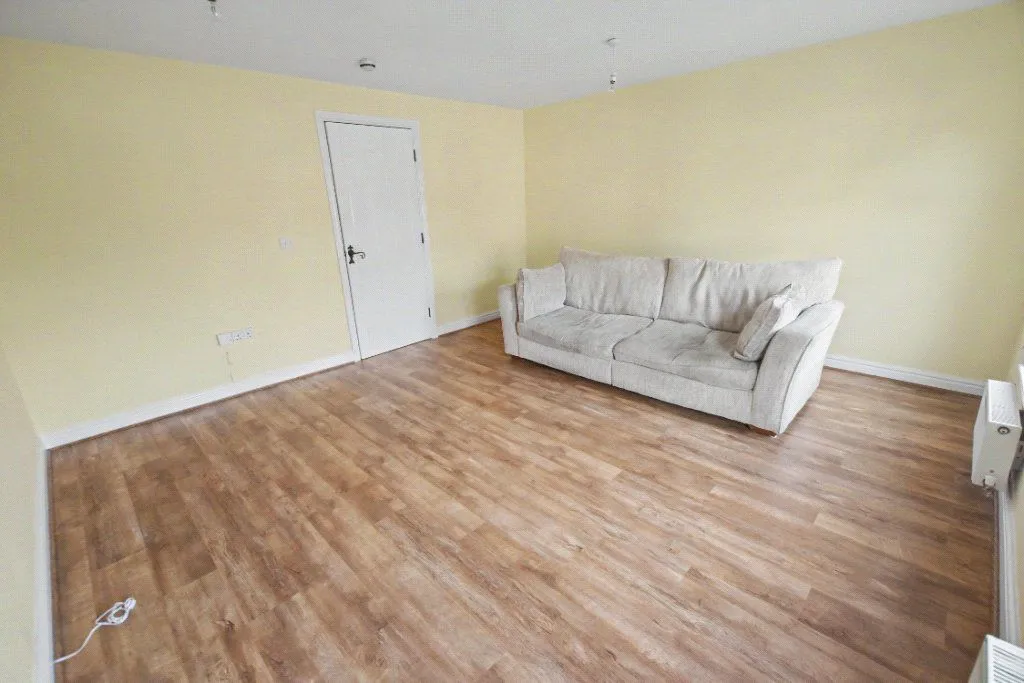 Raynville Way, Leeds, LS12, photo 12
