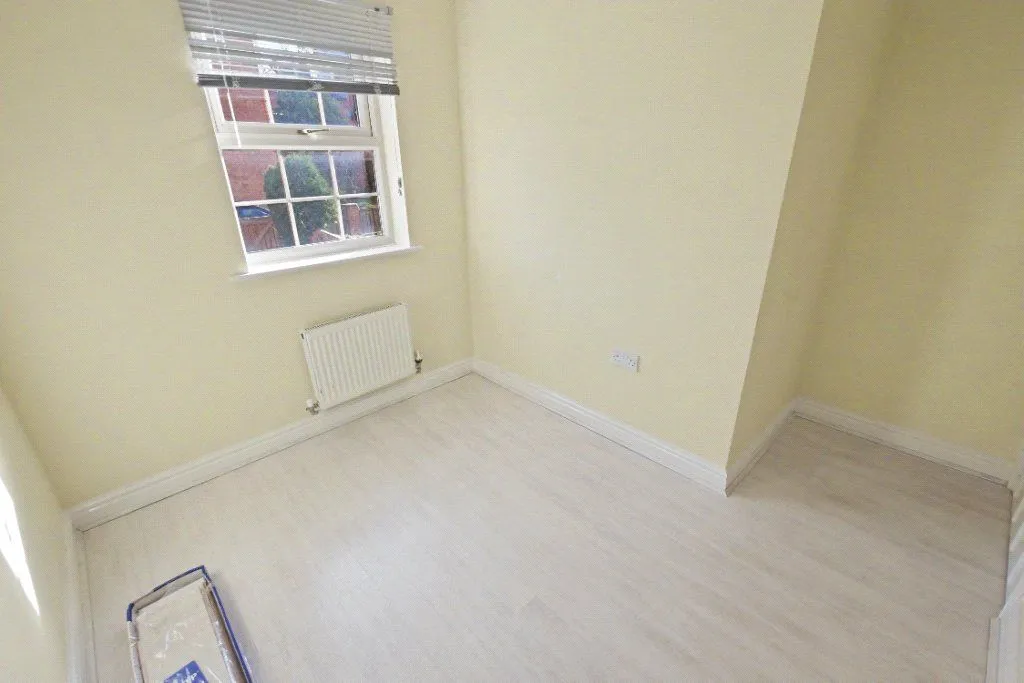 Raynville Way, Leeds, LS12, photo 19