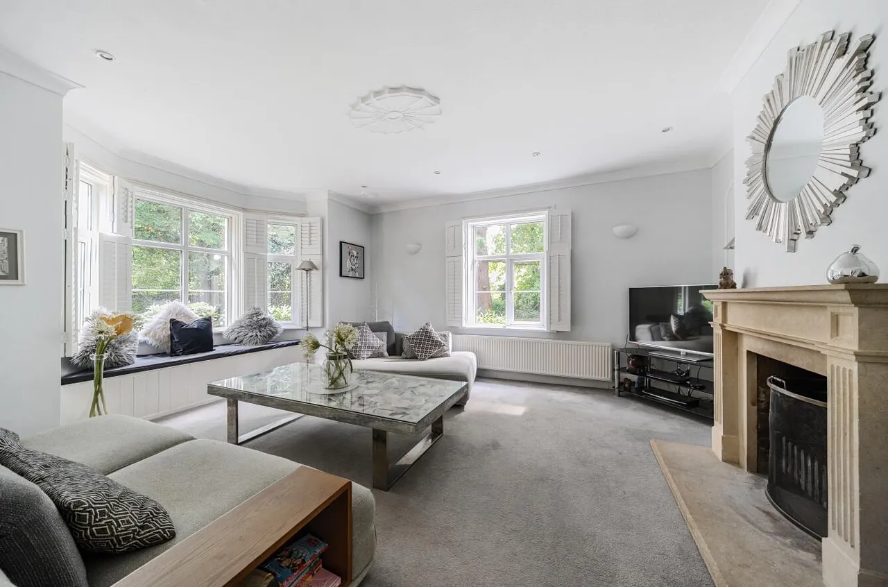 Distinguished Four Bedroom Period Residence, Ryarsh, photo 4
