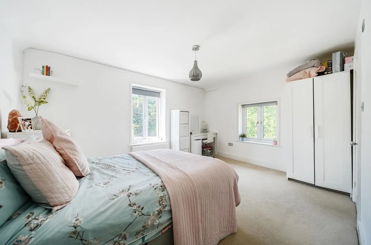 Distinguished Four Bedroom Period Residence, Ryarsh, photo 24