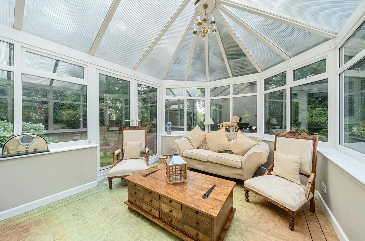 Distinguished Four Bedroom Period Residence, Ryarsh, photo 18